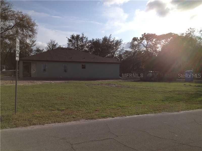 3008 Lake Ellen Ln., Tampa, FL 33618