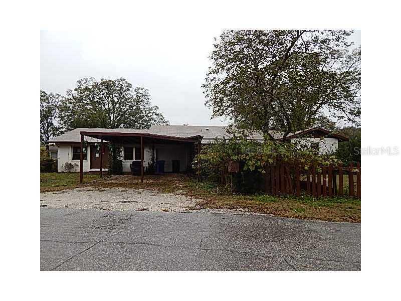 1225 N Pine Lake Dr., Tampa, FL 33612