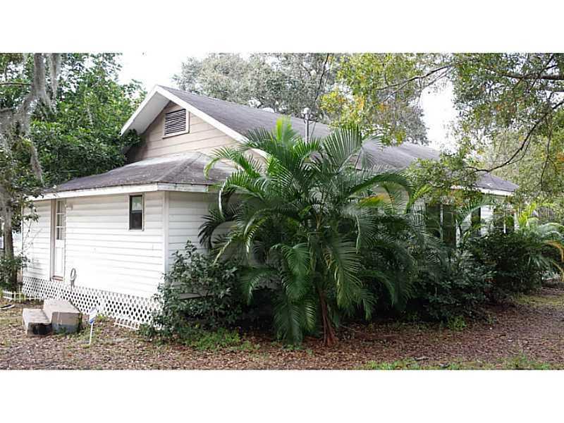 619 26th Ave., Bradenton, FL 34208