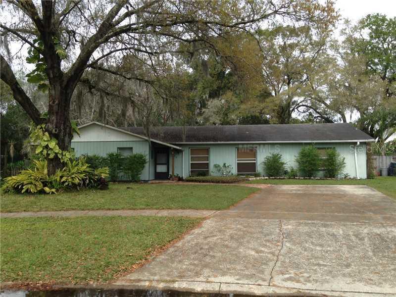 1202 Wildrose Dr., Lutz, FL 33549