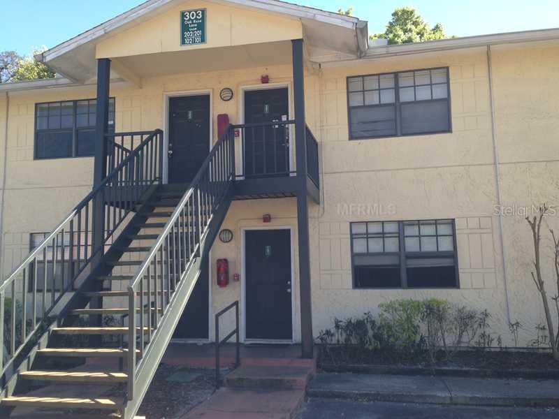 303 Oak Rose Ln. #202, Tampa, FL 33612