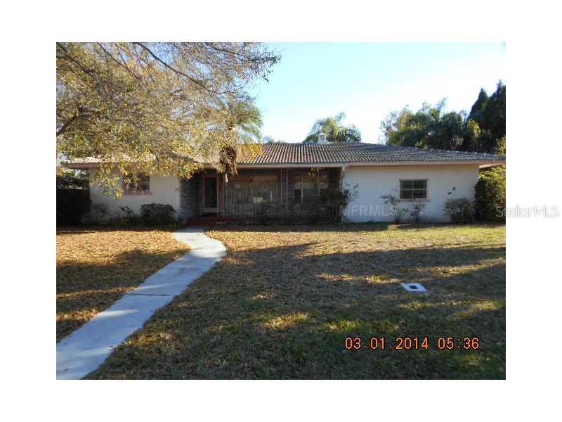 1401 Admiral Woodson Ln., Clearwater, FL 33755