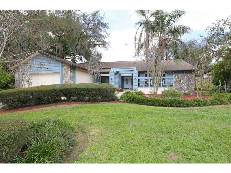 1302 Oxmoor Ct., Valrico, FL 33594