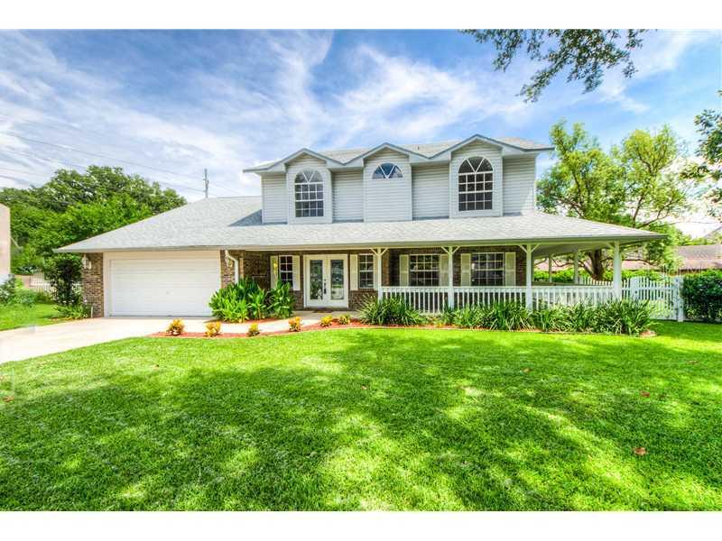 601 Cottage Grove Cir., Valrico, FL 33594