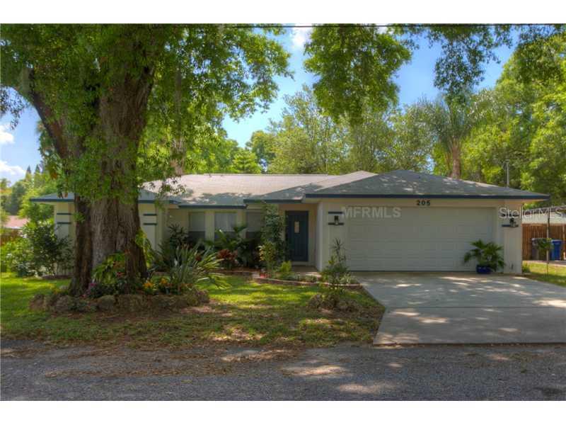 205 Virginia Ave., Seffner, FL 33584