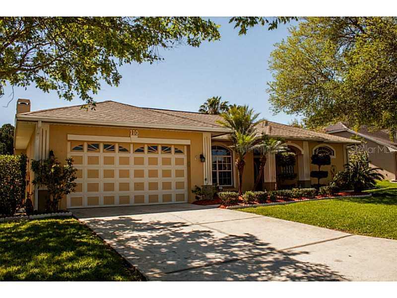 110 Lake Mariam Way, Winter Haven, FL 33884