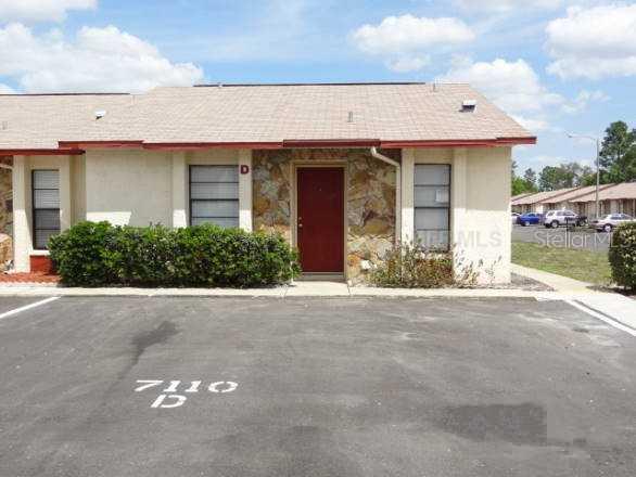 7110 Barclay Ave. #D, Spring Hill, FL 34609