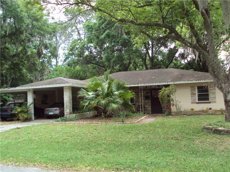 1301 Oakdale St., Plant City, FL 33563