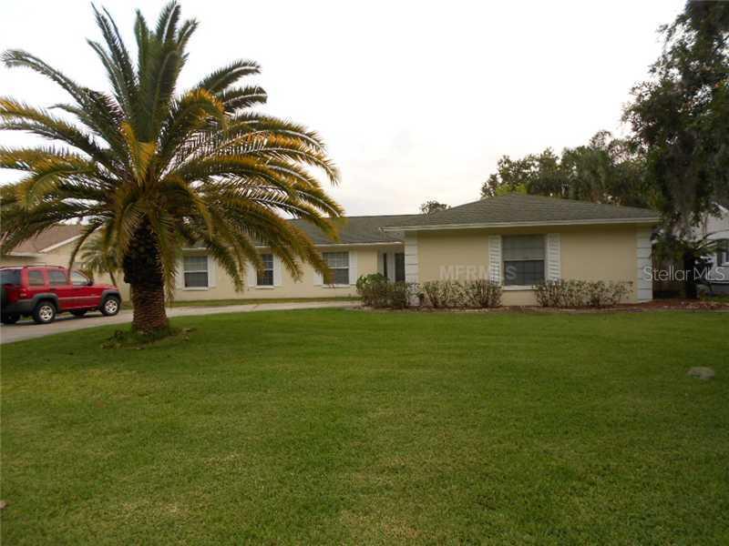 1906 Rebecca Rd., Lutz, FL 33548