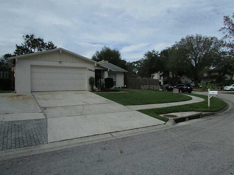 14819 Oak Vine Dr., Lutz, FL 33559