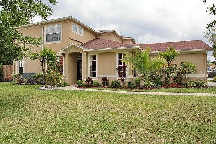 8911 Casablanca Way, Tampa, FL 33626