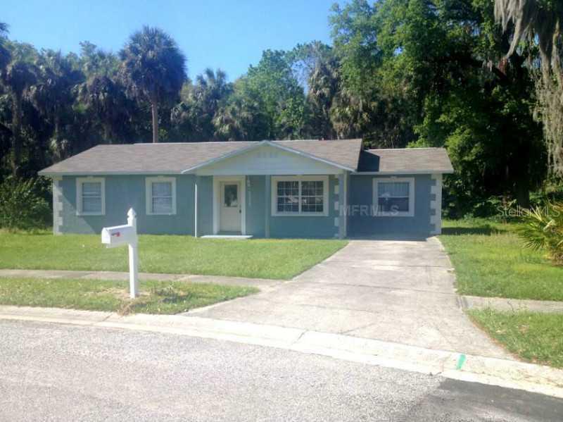 2906 N Willow Dr., Plant City, FL 33566