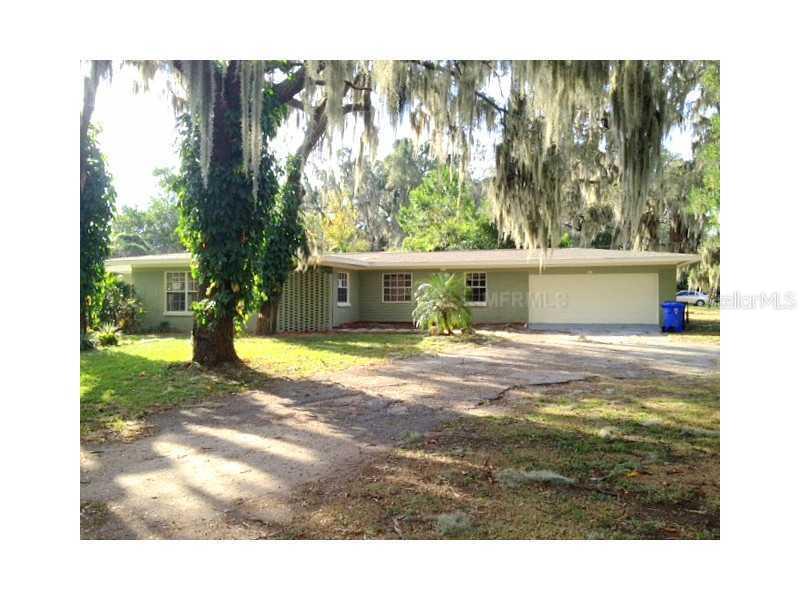 913 Helena Dr., Brandon, FL 33511