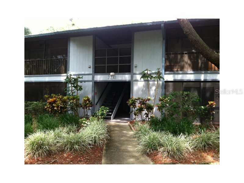 3241 Fox Chase Cir. #107, Palm Harbor, FL 34683