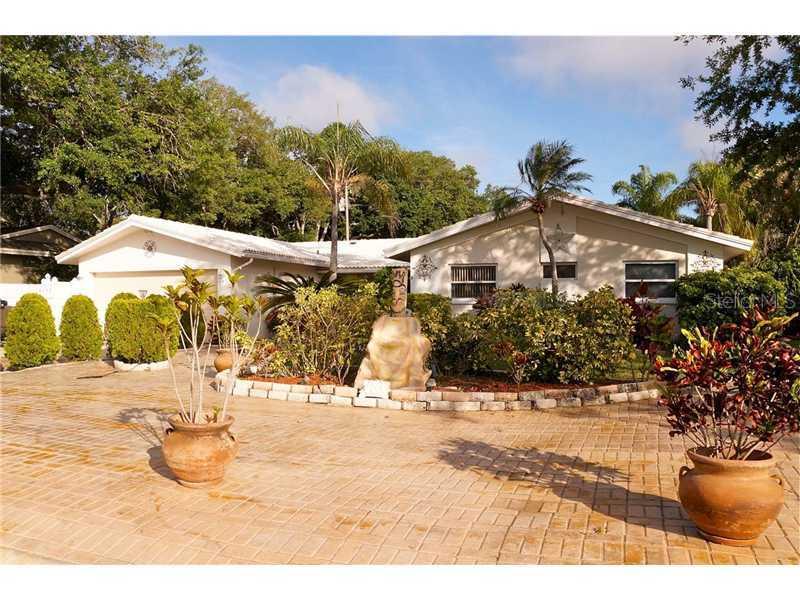 14492 Tanglewood Dr., Largo, FL 33774