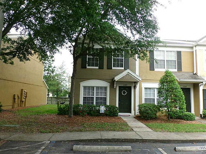 1305 Throckmorton Dr., Wesley Chapel, FL 33543