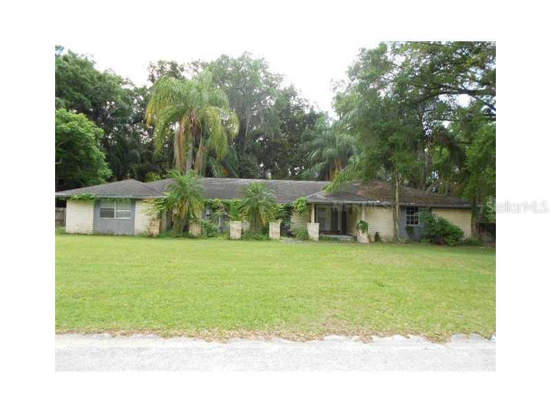 1307 Brantwood Dr., Valrico, FL 33594