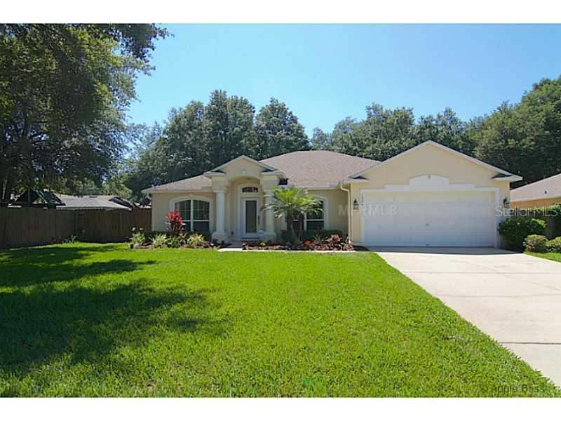 1524 Mccrea Dr., Lutz, FL 33549