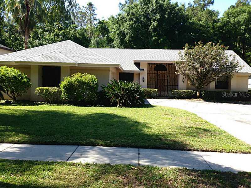 616 Waterford Cir., Tarpon Springs, FL 34688