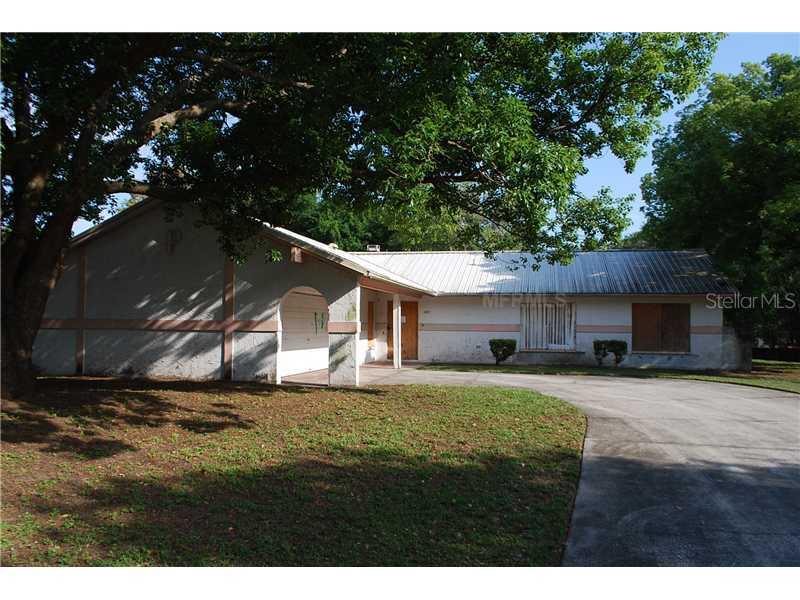 627 Forest Hills Dr., Brandon, FL 33510