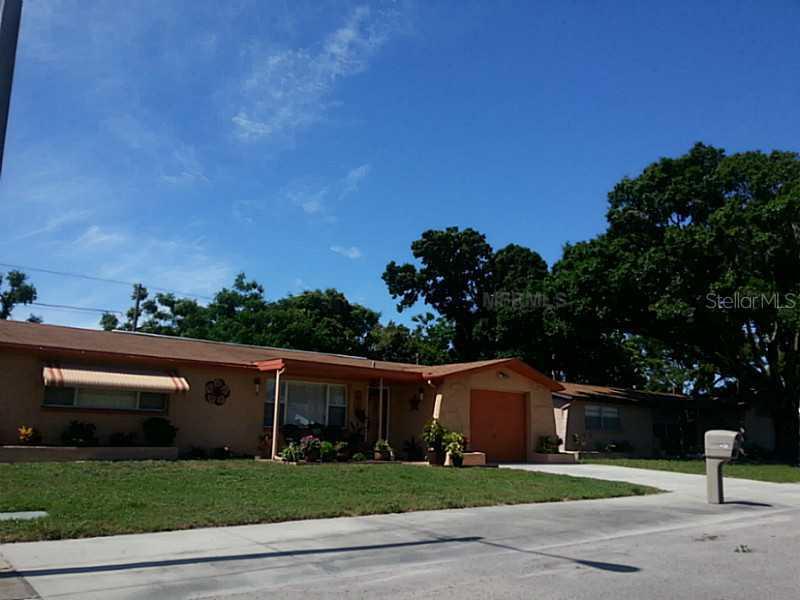 4128 Westwood Dr., Holiday, FL 34691