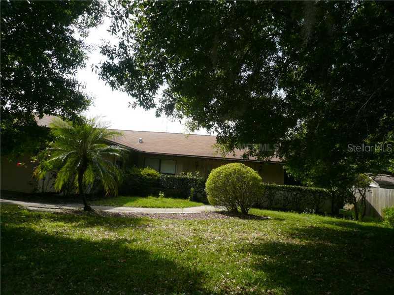 660 Tamarind Ln., Oldsmar, FL 34677