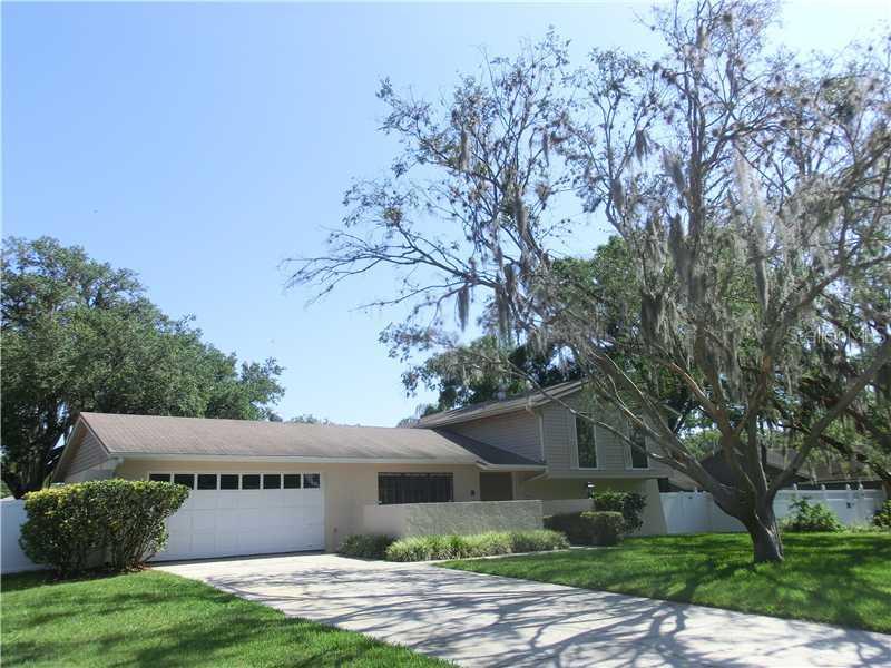 910 Druid Hills Rd., Temple Terrace, FL 33617