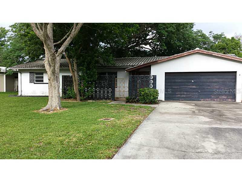 1051 Phyllis Ave., Largo, FL 33771