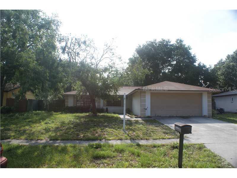 3722 Greenford St., Valrico, FL 33596