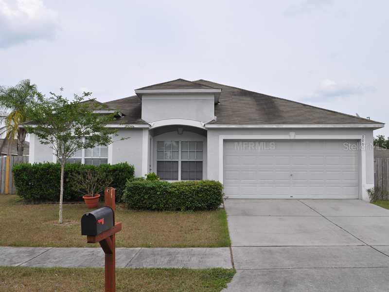 306 Mary Beth Pl., Plant City, FL 33563