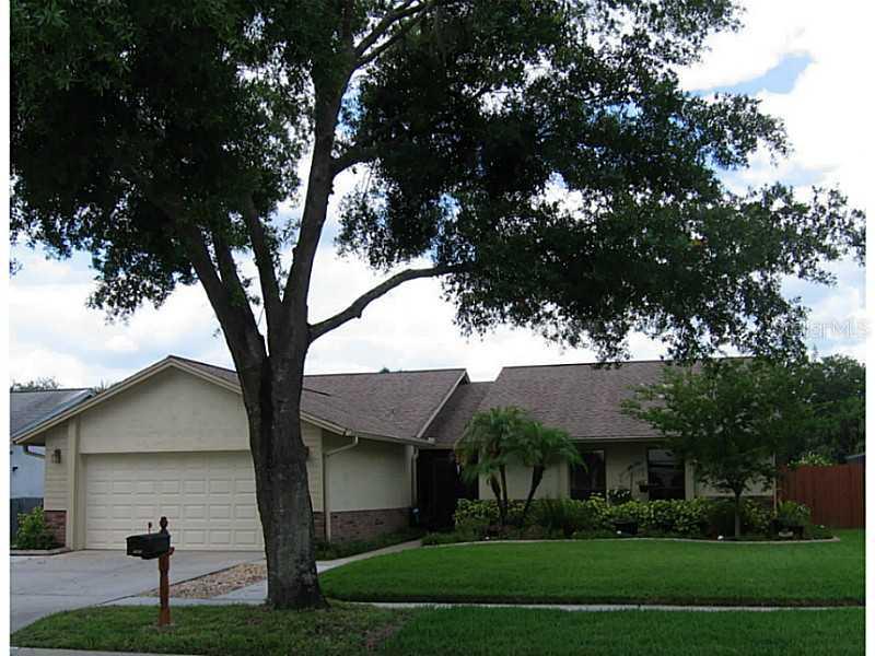 1903 Bow Ct., Valrico, FL 33594