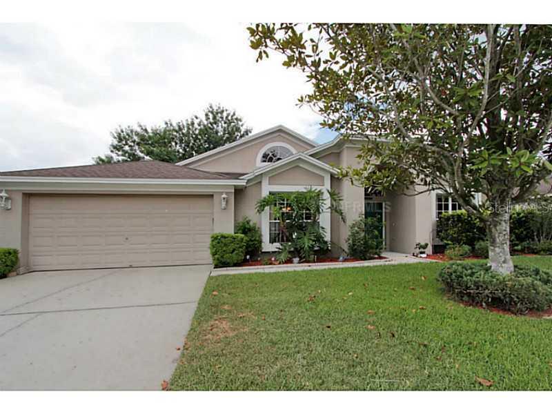 2004 Alafia Oaks Dr., Valrico, FL 33596