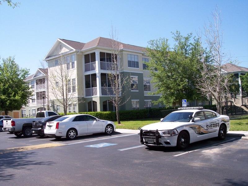 9320 Crescent Loop Cir. #110, Tampa, FL 33619