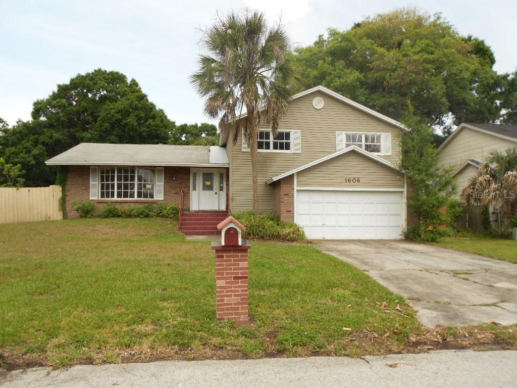 1606 Burning Tree Ln., Brandon, FL 33510
