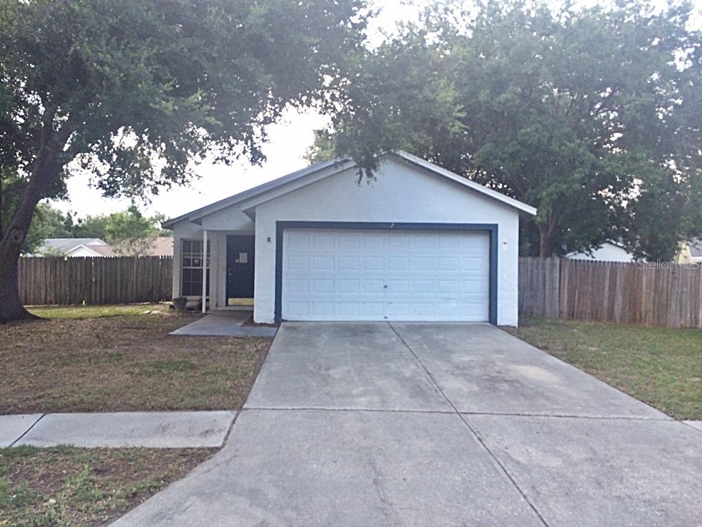 1402 Mohrlake Dr., Brandon, FL 33511