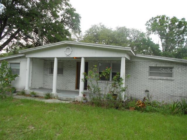 1004 Pond Rd., Tampa, FL 33612