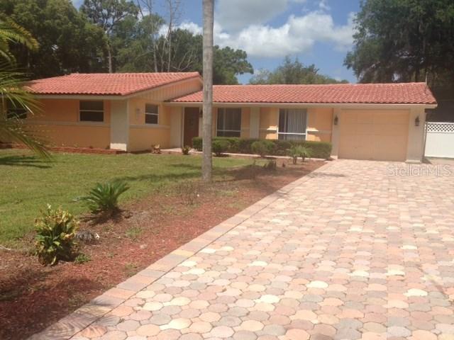 18310 Tomlinson Dr., Lutz, FL 33549