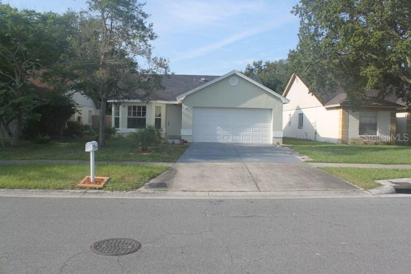 1745 Tarah Trace Dr., Brandon, FL 33510