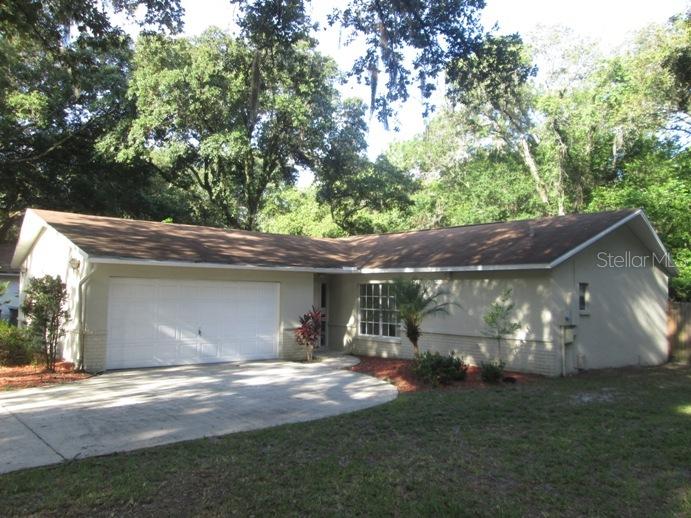 2319 Towery Tr., Lutz, FL 33549
