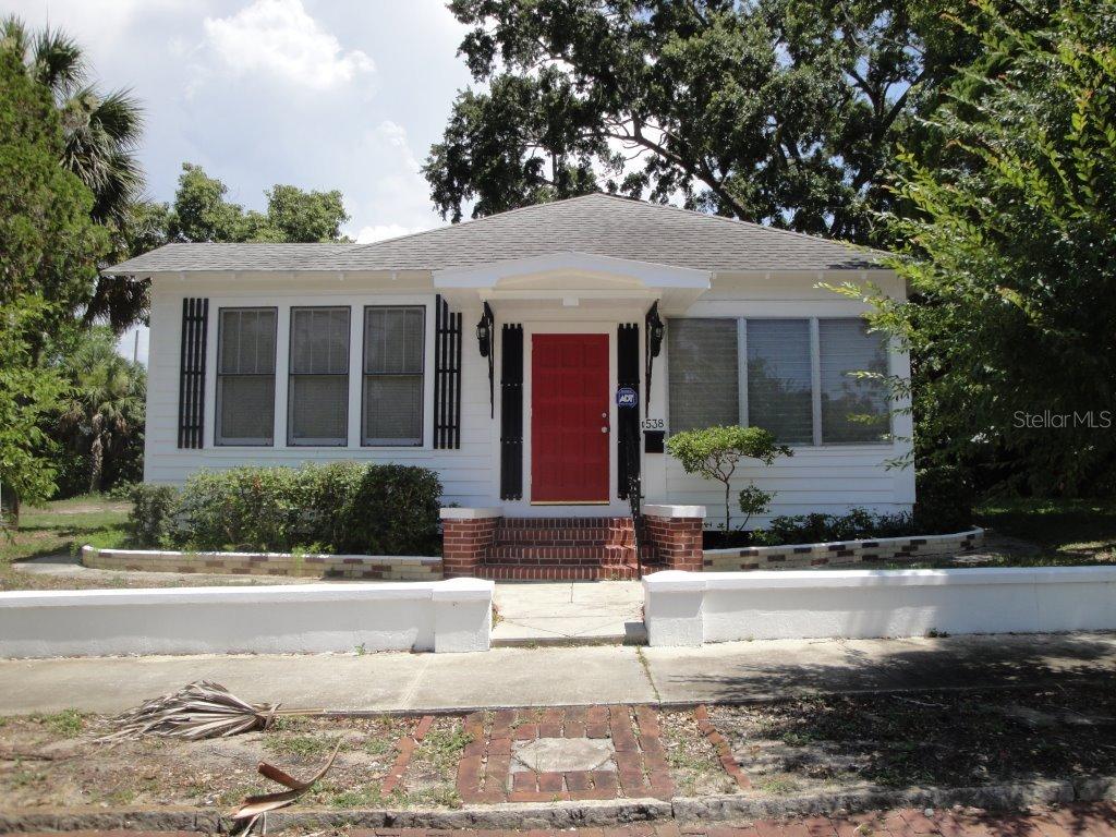 538 W Cedar St., Tarpon Springs, FL 34689