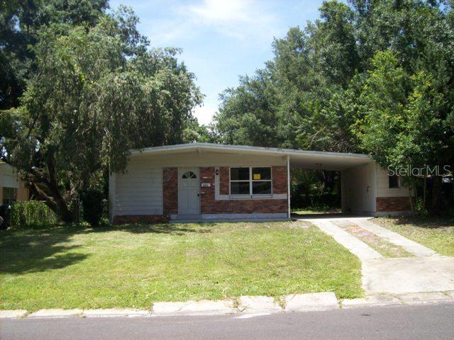 2016 E Clinton St., Tampa, FL 33610
