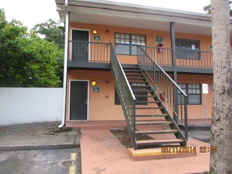 321 Oak Rose Ln. #110, Tampa, FL 33612