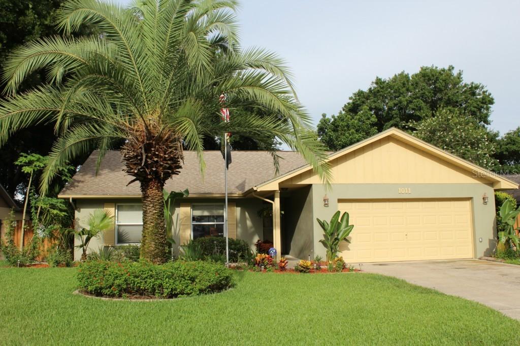 1011 Ridgefield Dr., Valrico, FL 33594