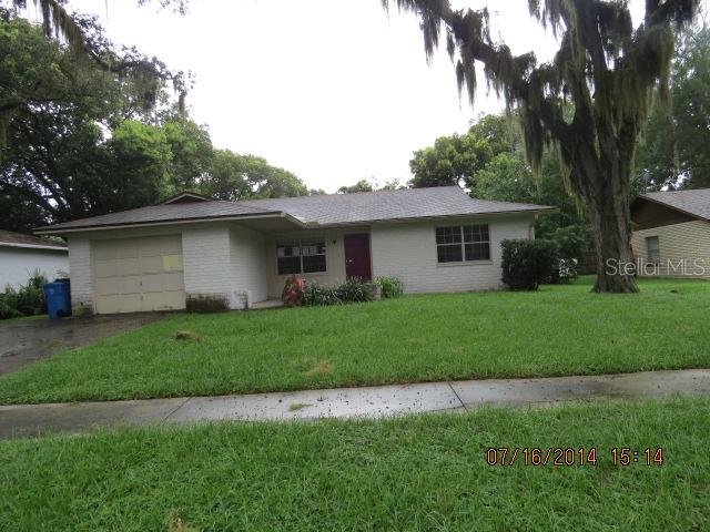 1226 Tulipwood Dr., Seffner, FL 33584