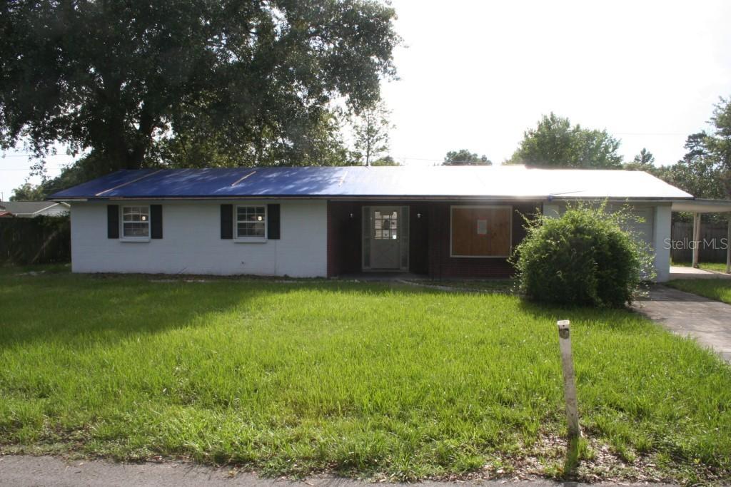 6025 E 10th St., Zephyrhills, FL 33543