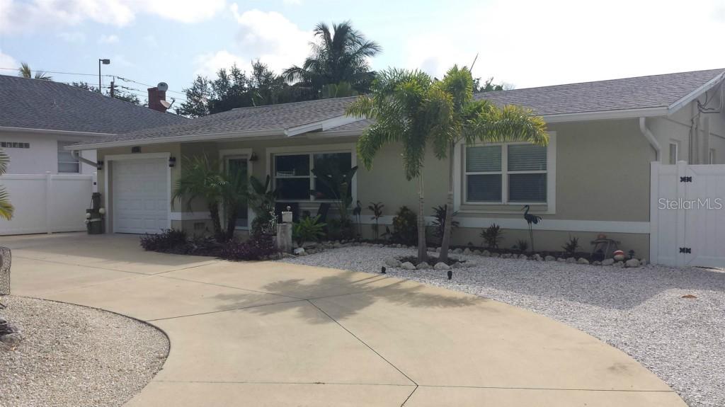 1611 Riverside Dr., Englewood, FL 34223