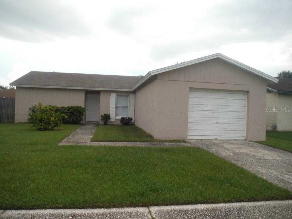 1006 Lochmont Dr., Brandon, FL 33511