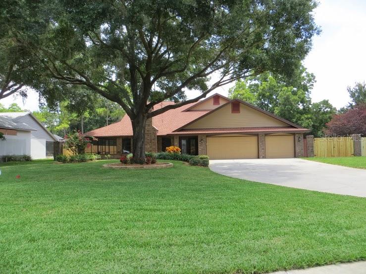 18248 Clear Lake Dr., Lutz, FL 33548