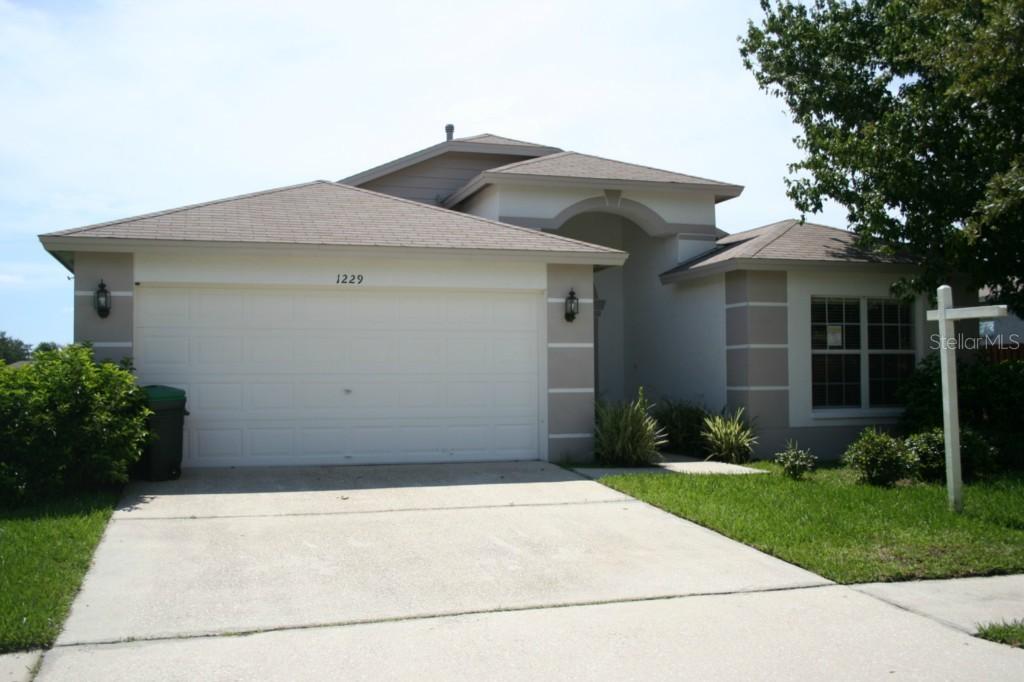 1229 Thackery Way, Wesley Chapel, FL 33543