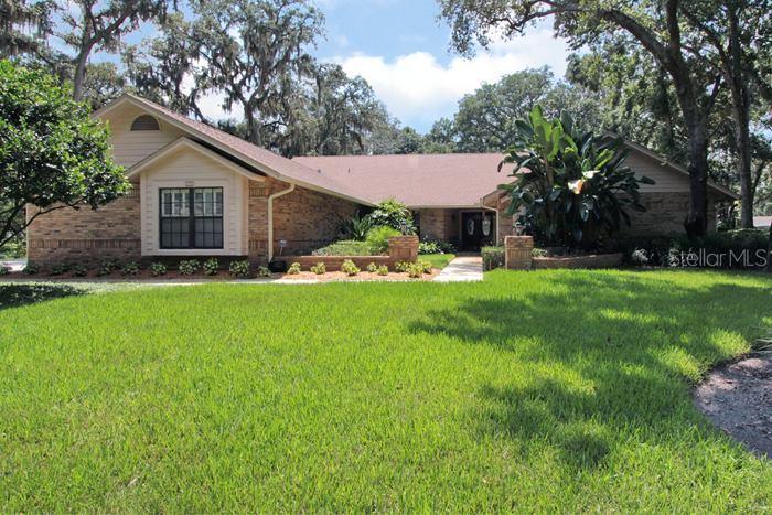 17502 Mallard Ct., Lutz, FL 33559